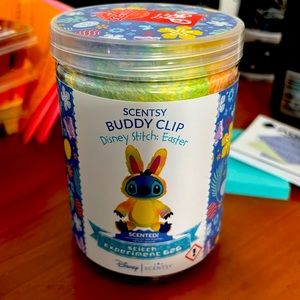 3 Scentsy Wax Bars & Buddy Clip